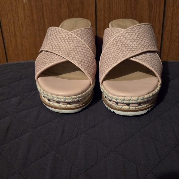 BCBGeneration Habiana wedges - Picture 2 of 3